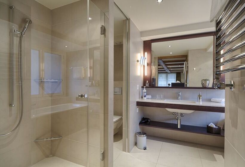 Люкс, Bernerhof Swiss Quality Hotel Gstaad