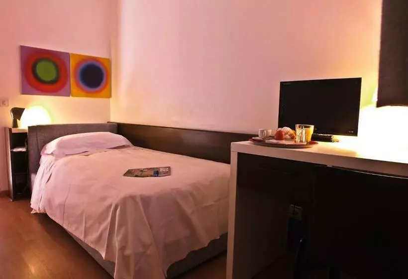 Chambre Basic Individuelle, Garni Centro
