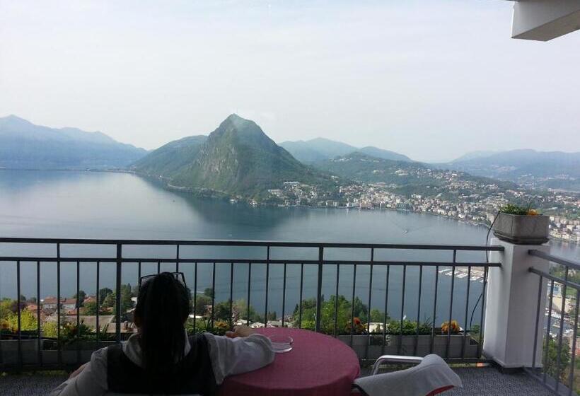 Quarto Estandar Vista Lago, Colibrì