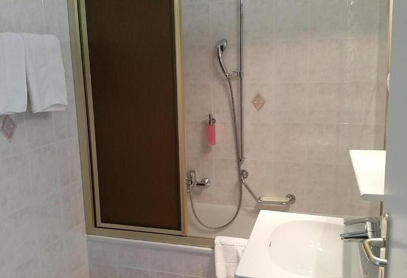 Quarto Triplo Estandar, Colibrì