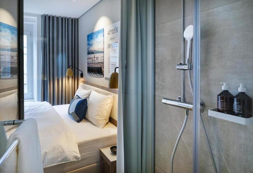 اتاق راحتی, Felix