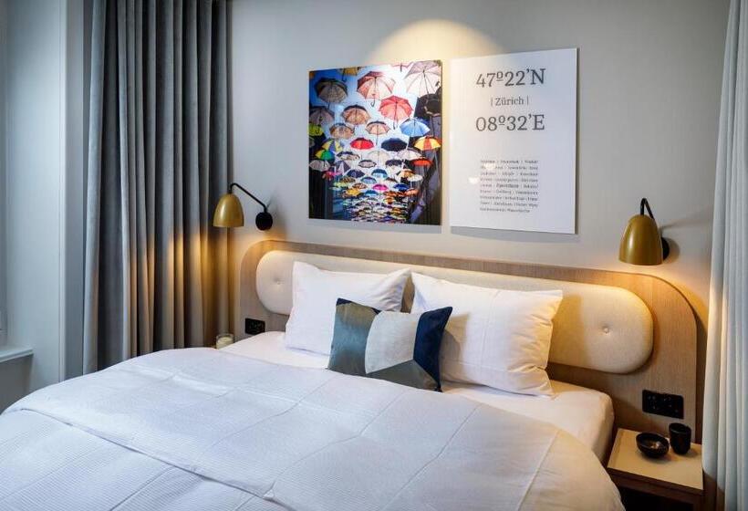 اتاق استاندارد, Felix