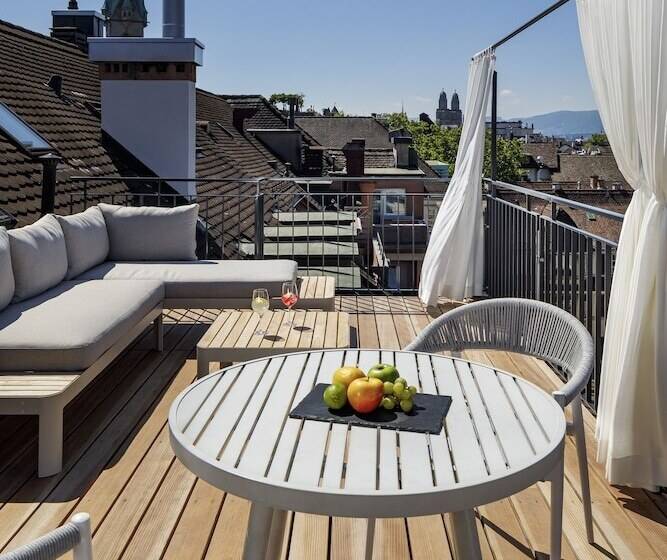 اتاق استاندارد, Felix