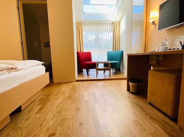 스탠다드 룸, Felmis