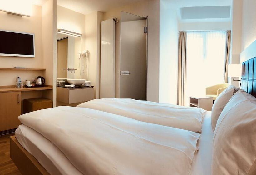 스탠다드 룸, Felmis