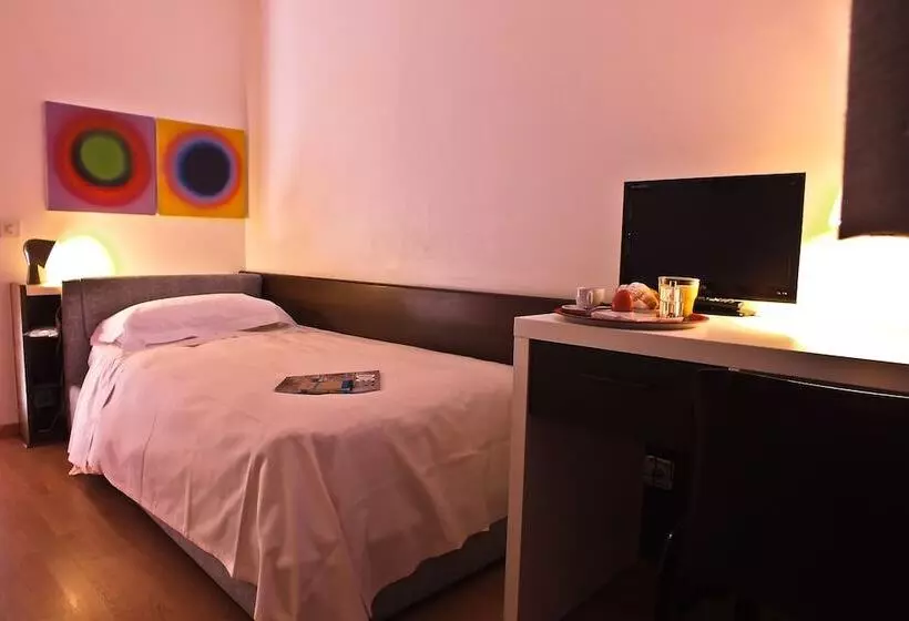Chambre Basic Individuelle, Garni Centro