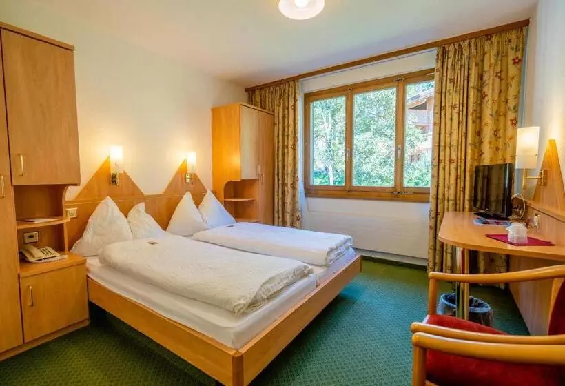 Standardzimmer mit Ausblick, Jungfraublick