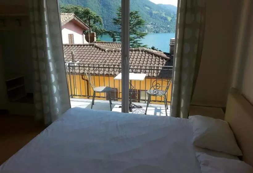 バルコニー付きスタンダードルーム, Locanda Castagnola