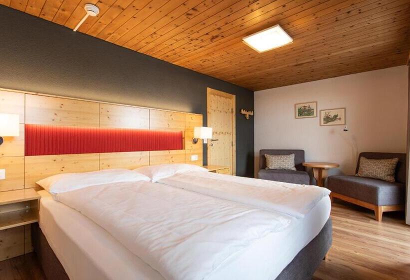 غرفة عائلية, Meisser Lodge