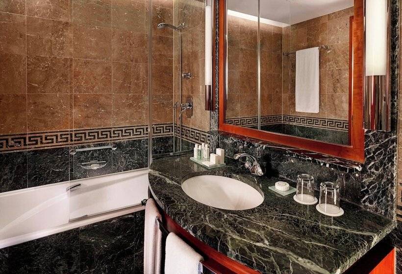 اتاق سوپریور با چشم‌انداز شهر, President Wilson, A Luxury Collection Hotel, Geneva