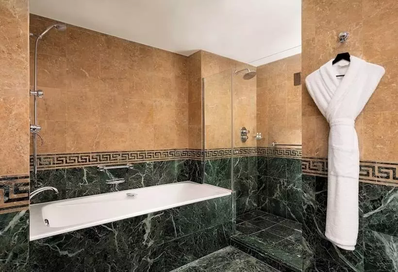 سوییت جونیور با چشمانداز دریاچه, President Wilson, A Luxury Collection Hotel, Geneva