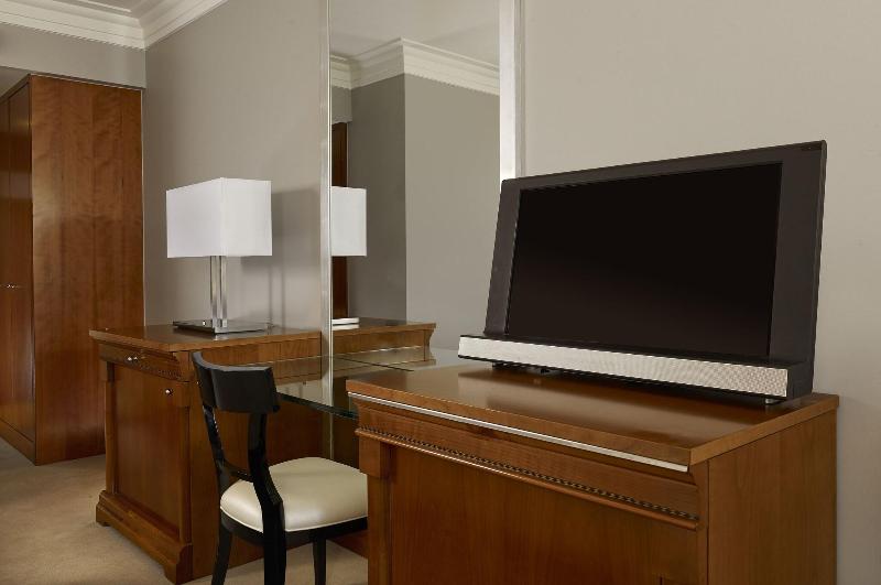 اتاق لوکس با تخت بزرگ, President Wilson, A Luxury Collection Hotel, Geneva