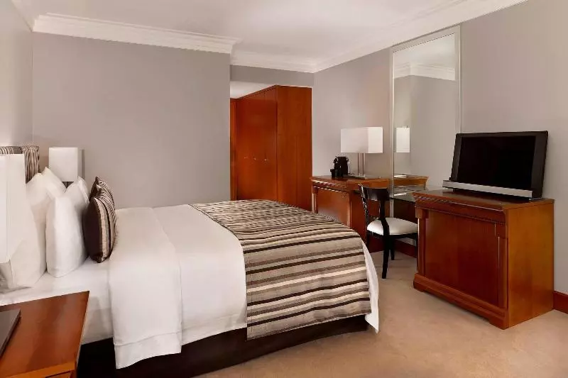 اتاق لوکس با تخت بزرگ, President Wilson, A Luxury Collection Hotel, Geneva