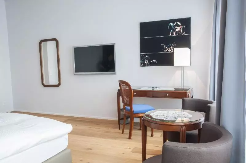 スタンダードシングルルーム, Romantik Hotel Beau Rivage Weggis