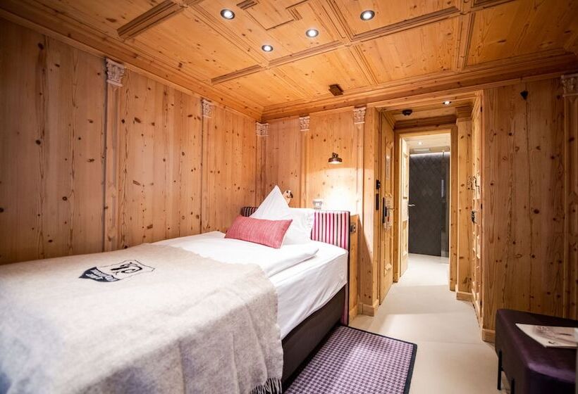 اتاق استاندارد یک نفره, Tradition Julen