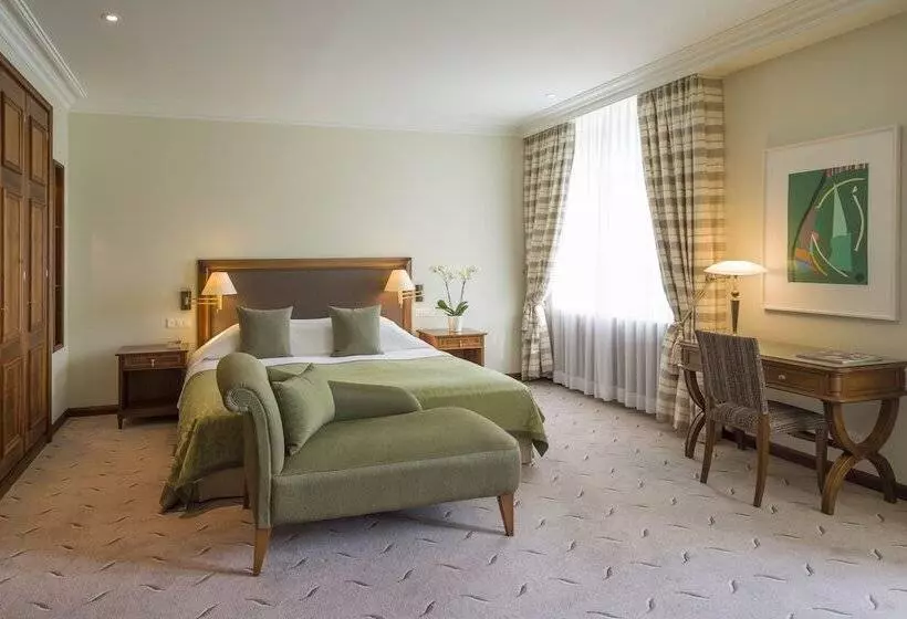 Chambre Deluxe, Suvretta House