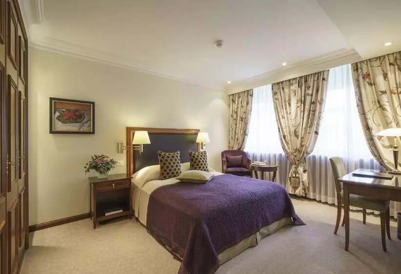 Chambre Supérieure, Suvretta House