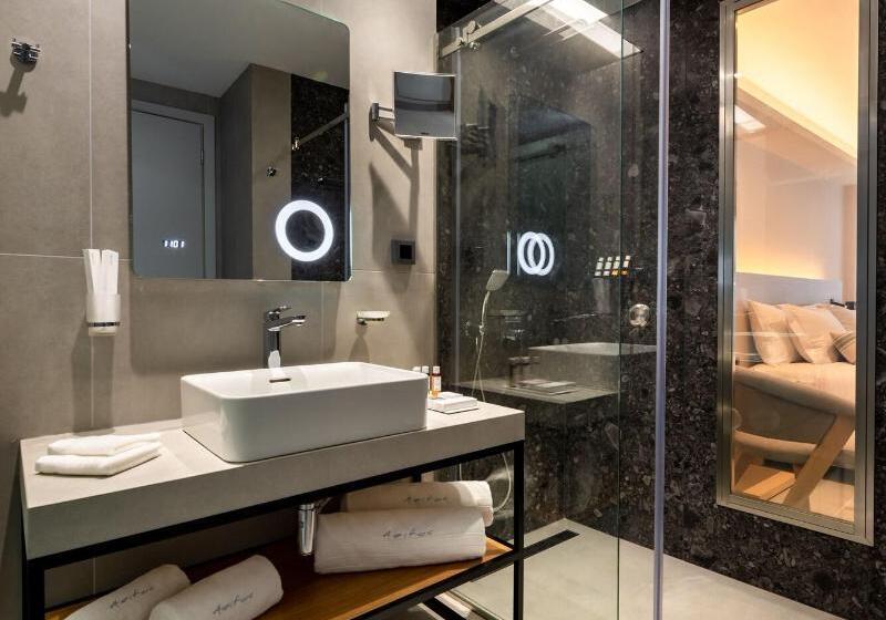 高级大房间, Suvretta House