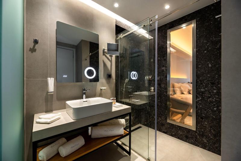 Номер Superior, Suvretta House