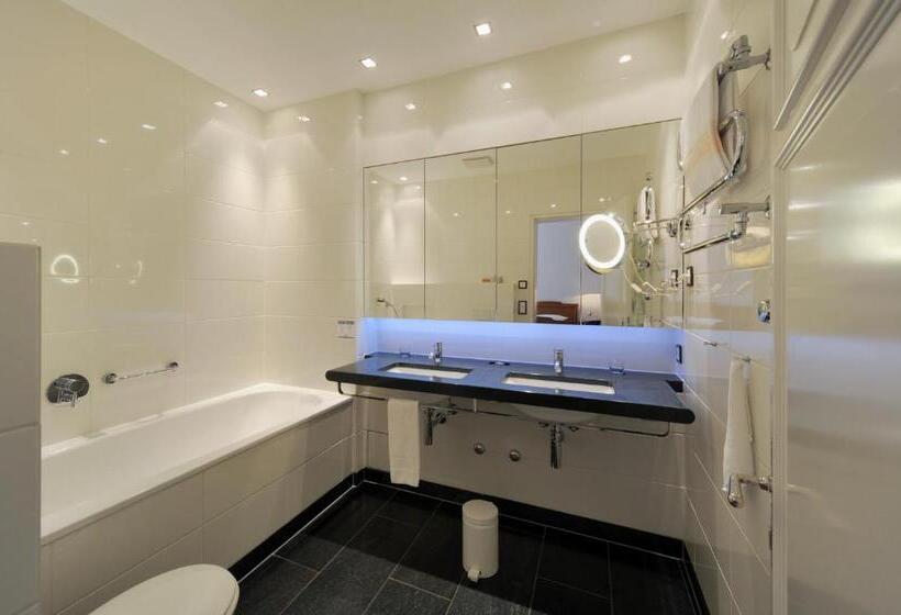 标准间, Waldhaus Sils