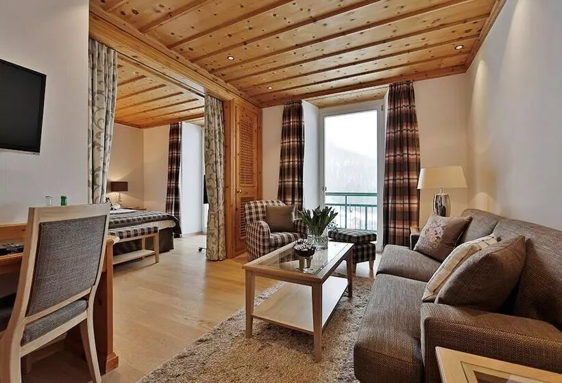 سوییت جونیور, Walther   Relais & Châteaux