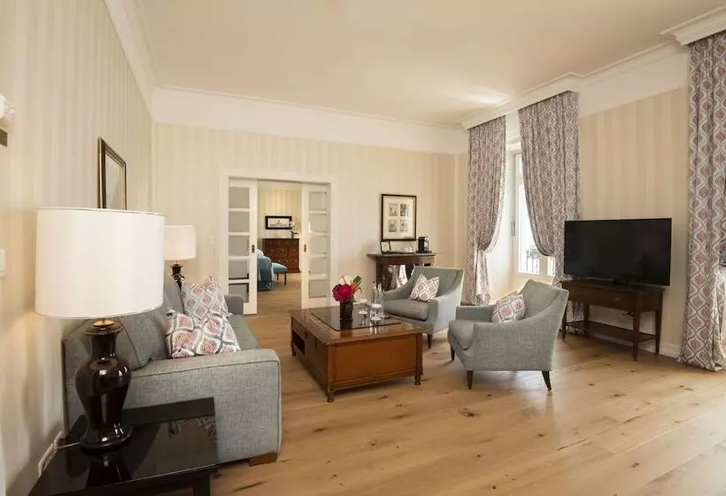 クラシックスイート, Hôtel Des Trois Couronnes & Spa The Leading Hotels Of The World