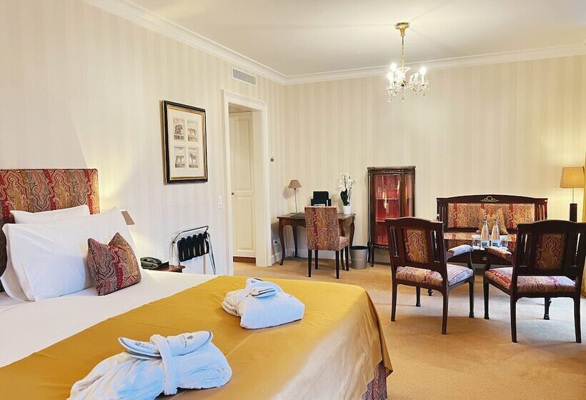 غرفة سوبيريور مطلة على المدينة, Hôtel Des Trois Couronnes & Spa   The Leading Hotels Of The World