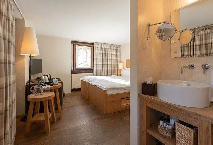 スタンダードルーム, Maiensässhotel Guarda Val