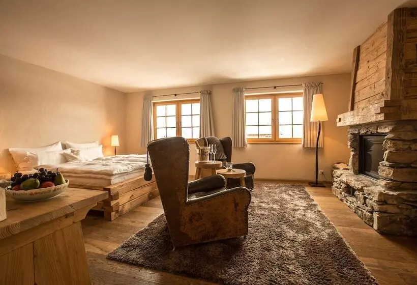 スイート, Maiensässhotel Guarda Val