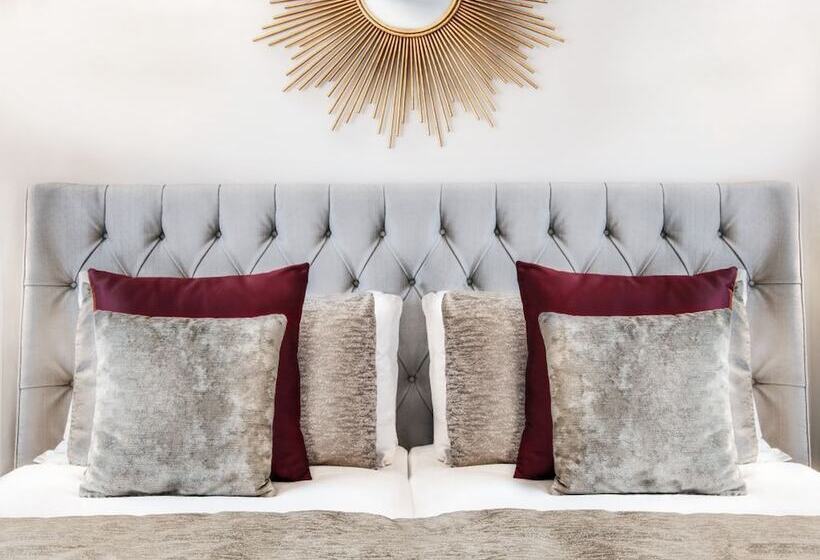 اتاق سوپریور, Royal Manotel