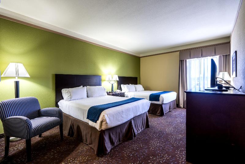 اتاق خانوادگی, Royal Manotel