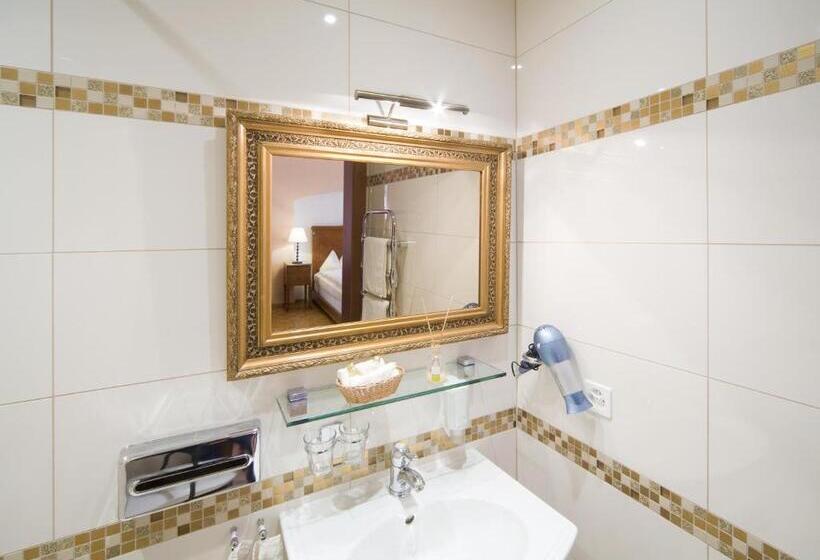 スタンダードシングルルーム, Swiss Historic Hotel Villa Carona