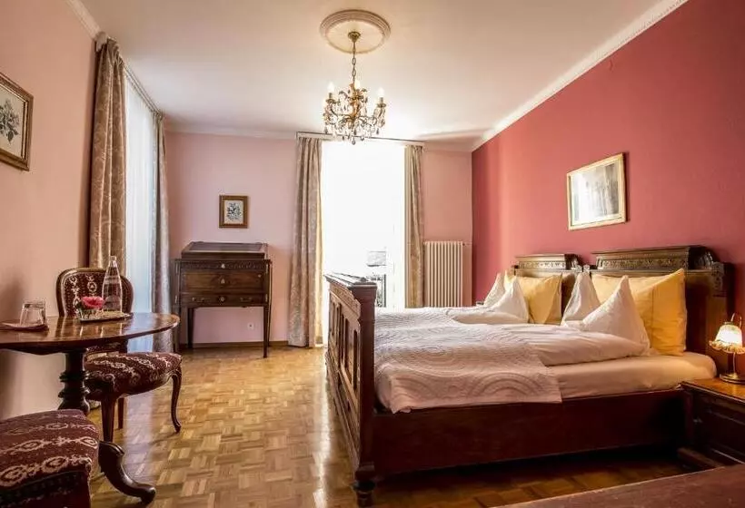 スーペリアールーム, Swiss Historic Hotel Villa Carona