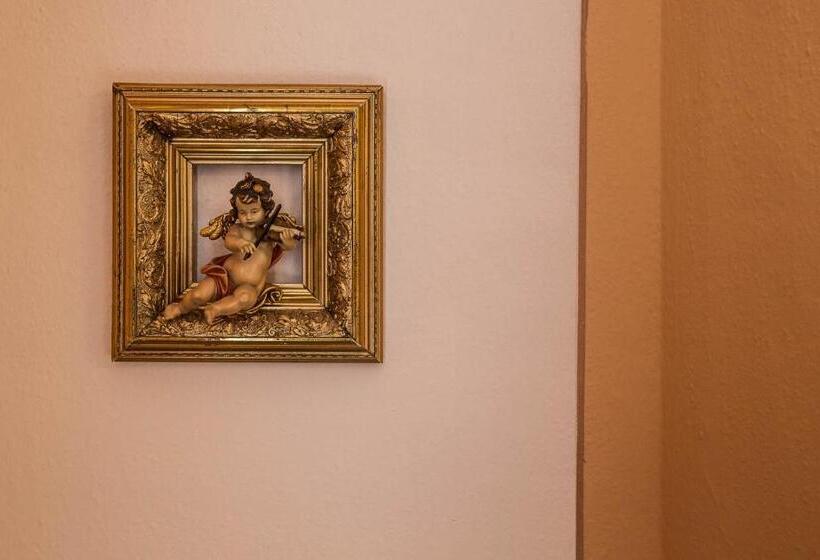 スタンダードルーム, Swiss Historic Hotel Villa Carona