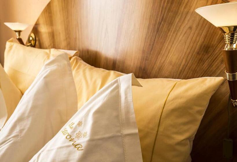 スタンダードルーム, Swiss Historic Hotel Villa Carona