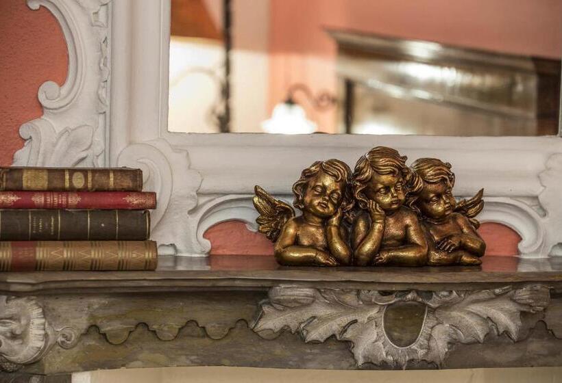 スタンダードルーム, Swiss Historic Hotel Villa Carona