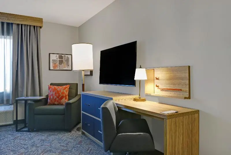 سوییت, Garner Hotel Berlin - Messe by IHG