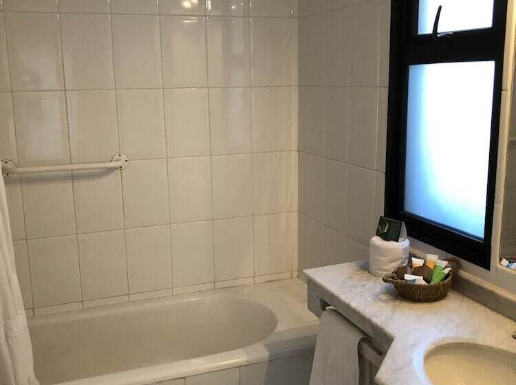 חדר סטנדרט לארבעה, Acacias De Vitacura