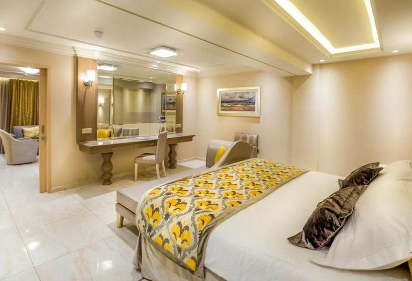 带皇后床的套间, Adams Beach Hotel & Spa