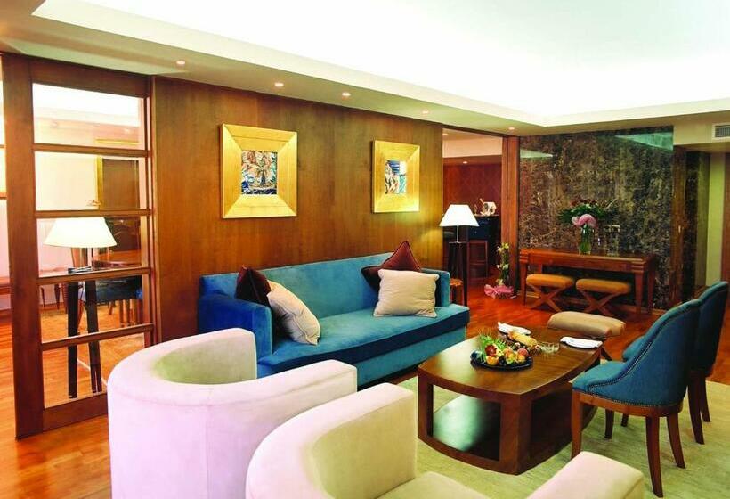 جناح رئاسى, Adams Beach Hotel & Spa