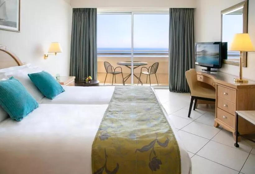 اتاق سوپریور با چشم‌انداز دریا, Atlantica Miramare Beach