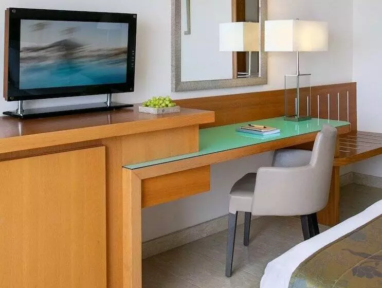 اتاق استاندارد با چشم‌انداز دریا, Atlantica Miramare Beach