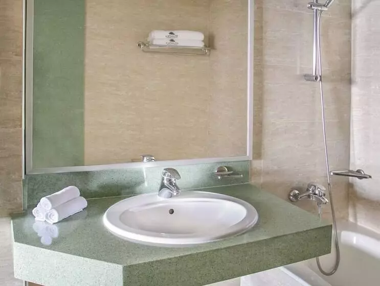 Deluxe Suite Sea View, Atlantica Miramare Beach