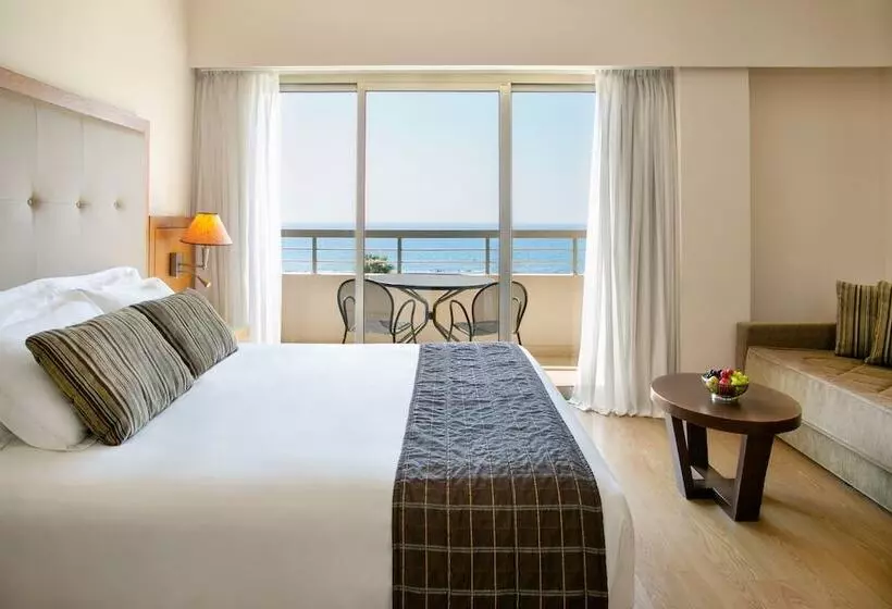 اتاق لوکس با چشم‌انداز دریا, Atlantica Miramare Beach