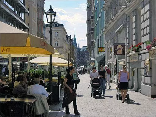 スタンダードシングルルーム, Bei Der Esplanade