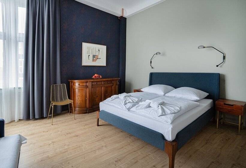 اتاق استاندارد سه نفره, Bellevue Am Kurfürstendamm