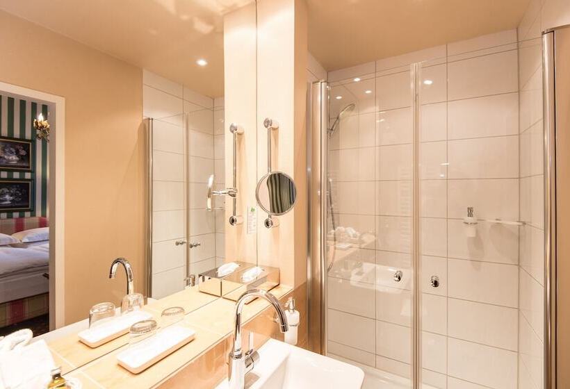 标准间, City House