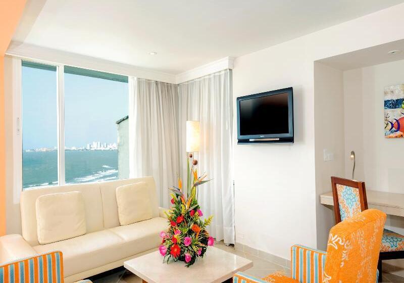 수피리어 룸, Dann Cartagena