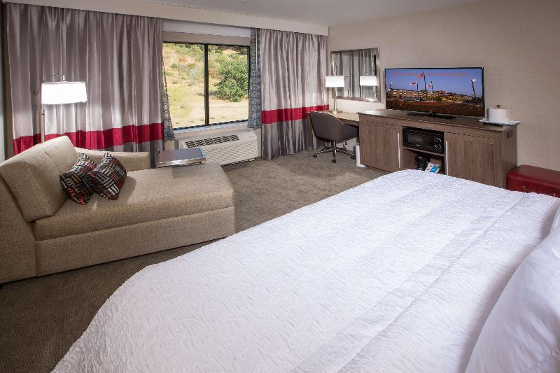 舒适型房间, Engel