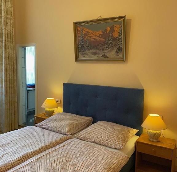 StandaardKamer, Gunia